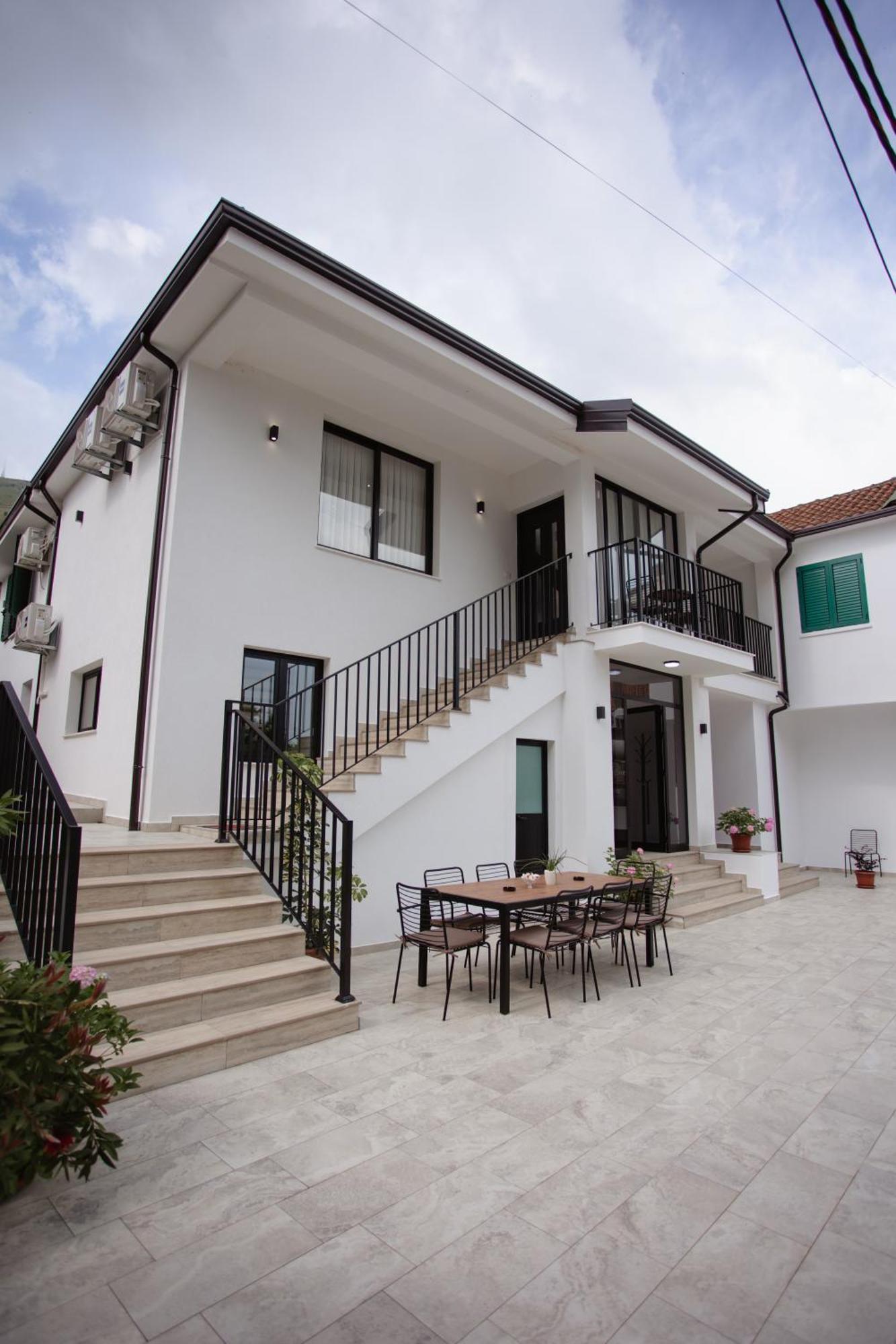 Serenity Shiroka Exterior photo